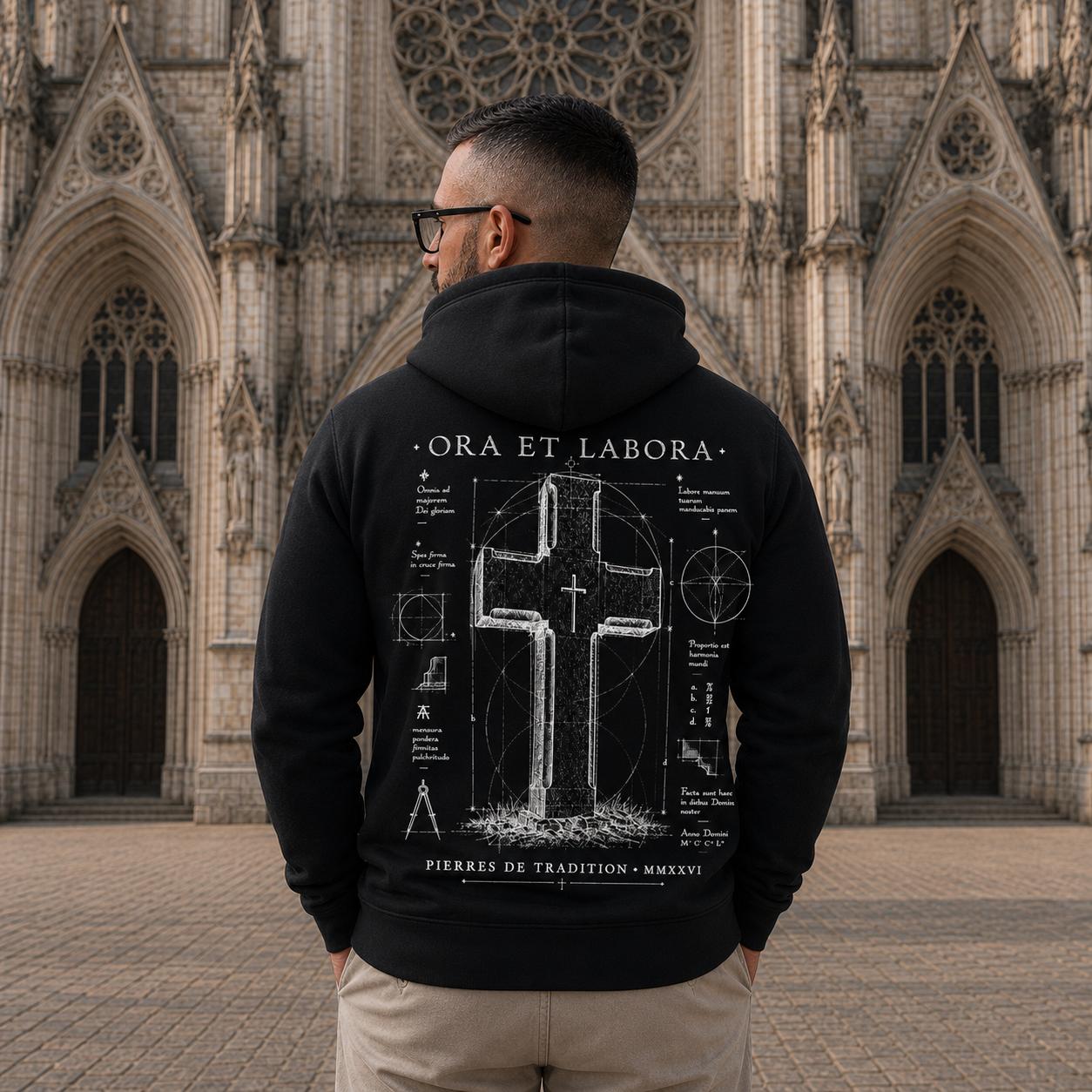 Sweat à capuche ORA ET LABORA – Édition Solidaire Fontgombault